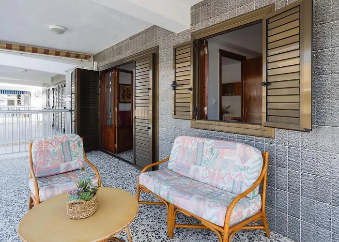 アパート Lluria 51