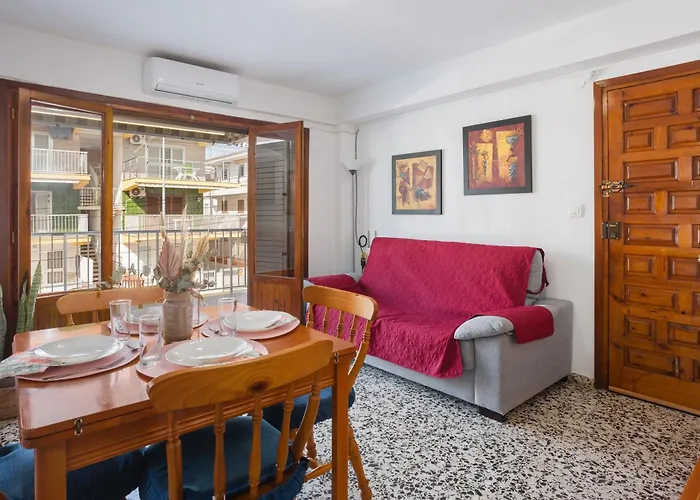 Lluria 51 アパート オリーバ